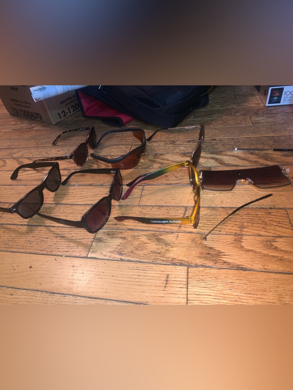 Variety Sunglasses $7 2 and 4 are sold - Picture 7 of 16